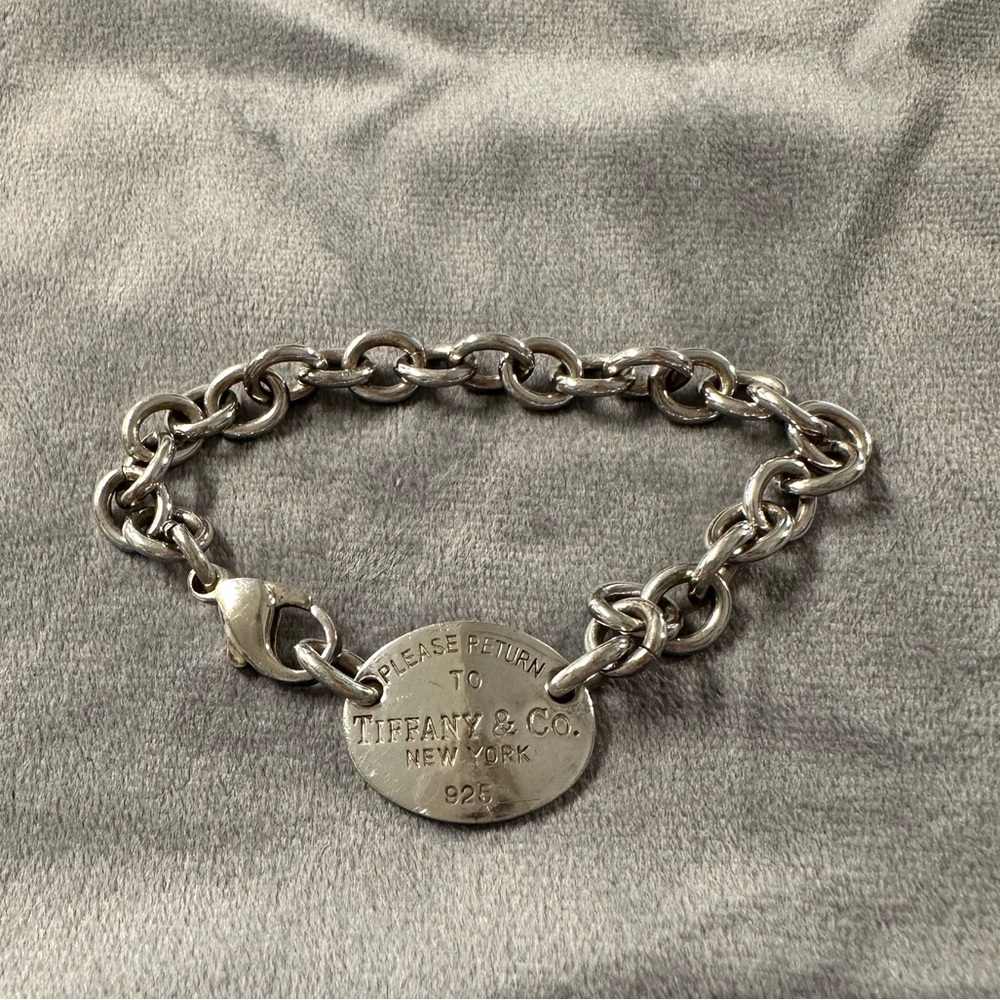 Tiffany & Co. New York “Please Return” 925 Silver Oval Tag 7.5 in Link Bracelet